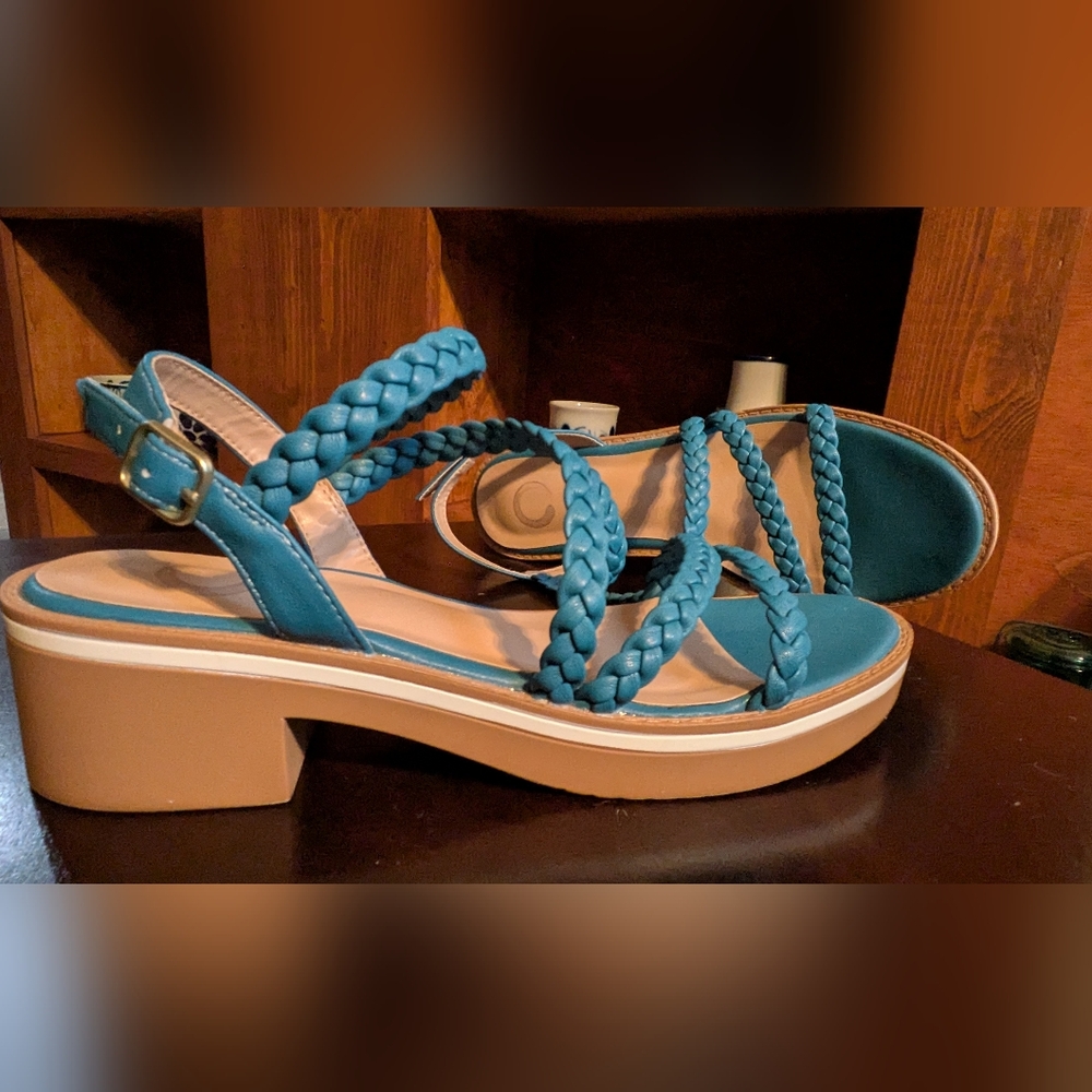 Journee Collection Blue Braided Strap Sandals. Size 7.5. - Picture 2 of 8